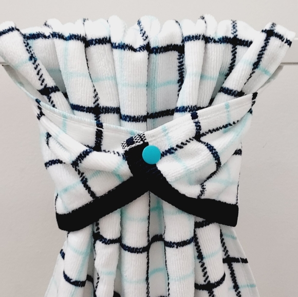 #9097-B ●✅️LAST 1✅️NEW! Black/White/Teal checked Hand Towel w/TEAL PLASTIC SNAP - Picture 5 of 9